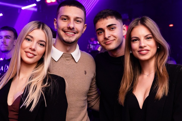 exclub1704261
